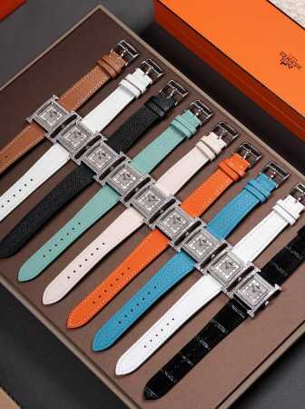 When geometric angles meet dazzling diamonds, time becomes the most elegant work - Click Image to Close