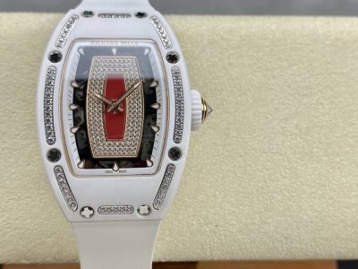 A New Star: Celebrity and Influencer Richard Mille Rm07-01 Red Lips Rm007 1 Cas A New Star: Celebrity and Influencer Richard Mille Rm07-01 Red Lips Rm007 1 Cas