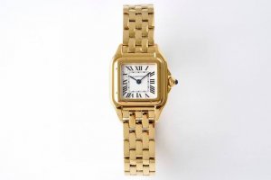 Bv's latest upgraded version, the small 22x30mm Cartier Cheetah watch, features