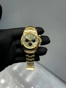 Hot-selling models sound the Daytona rally call. A veteran watch expert has ver
