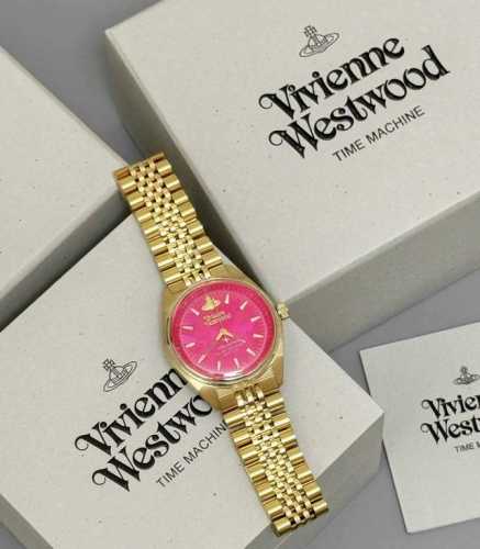 The Empress Dowager Cixi's dragon fruit color watch looks great! The dragon fru