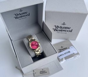Vivienne Westwood Dragon Fruit Small Dial Watch 28mm Dial European and American