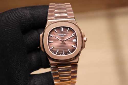 Patek Philippe.Elegant Sport Series 5711 1A Nautilus, Patek Philippe's Stunning
