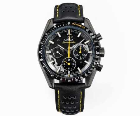 Tw The dial of the Omega Speedmaster Dark Side of the Moon "Apollo 8" is carved - Click Image to Close