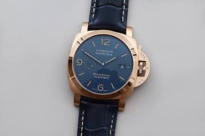 Vs The new Panerai Pam1114 uses Panerai's popular blue sunray pattern. The dial