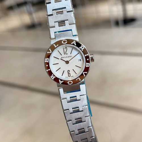 Bulgari Black Silver Queen Exude Confidence With The Bulgari Black Silver Classi
