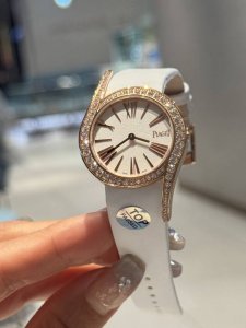 Silk ribbon, cowhide leather, gold and white, same price. Top's strongest women'