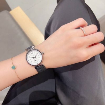 Lv Louis Vuitton 2-pin and a half women's super hot model sapphire mirror, stain