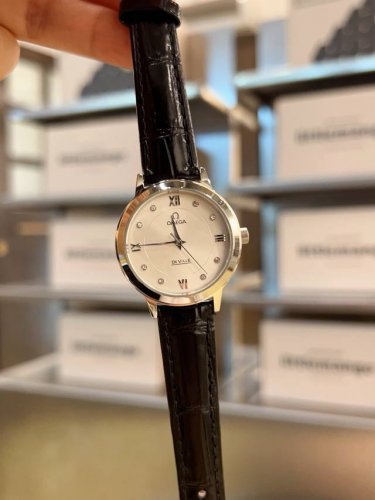 piece + 20 steel band 20 ceramic + 30 Omega-Omega ladies watch imported quartz m