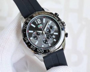 TAG Heuer chronograph quartz watch, equipped with original movement, sapphire a