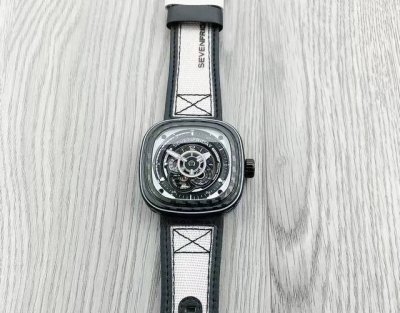 Sevenfriday (Seven Fridays) P series automatic mechanical movement Swiss square
