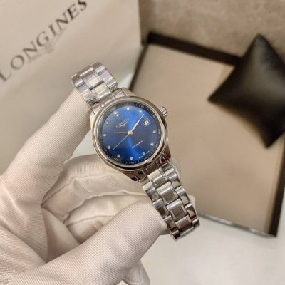 Zhao Liying wears the same elegant Longines Master Collection classic watch, per