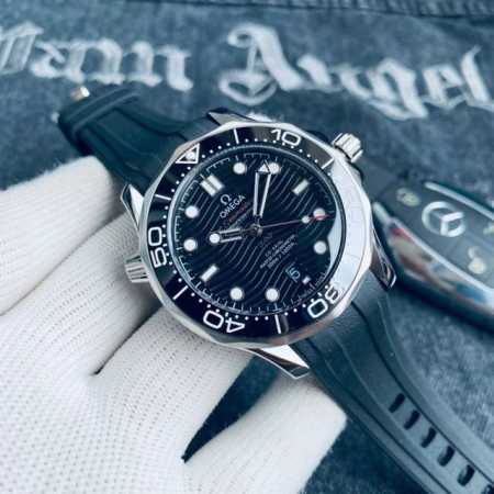 Platinum Brand: Omega - Click Image to Close