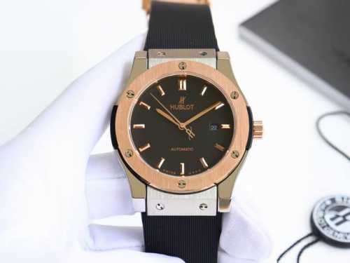 Gold and Black+20 The Hublot Classic Fusion Series 316 stainless steel case is f