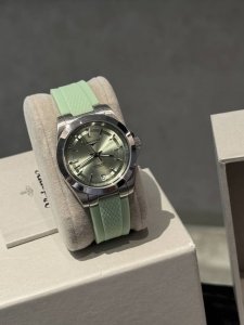 White case, rose gold, 20mm diamond bezel, 30mm Longines Conquest series new col