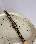 Premiere series watch! Inspired by the outline of the Place Vend?me in Paris in