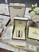 Same style as pictured, same packaging as the official store. Genuine Chanel wa