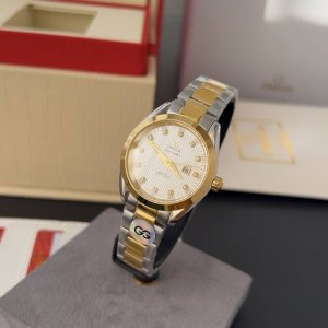 White Case 460 Gold Diamond Bezel 20 Boutique Bestseller, Exclusive First Releas