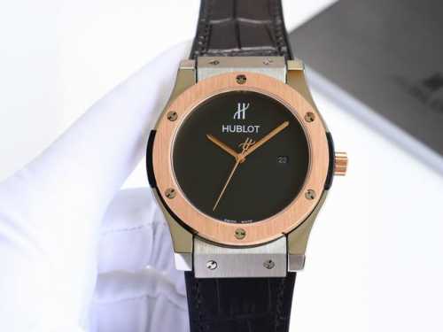Gold and Black+20 The Hublot Classic Fusion Series 316 stainless steel case is f