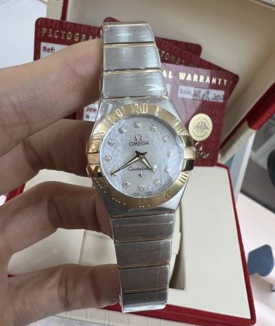 New arrival: Omega Constellation 24-dial gold women's watch with diamonds, mothe