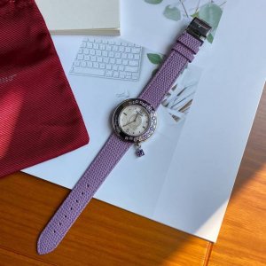 Original box +100. Ferragamo tag model, can be verified. New model from the bou