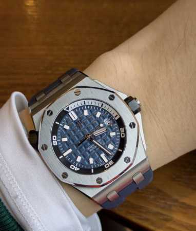 They are all blue and still look good [snickering R] I tried my friend - Click Image to Close